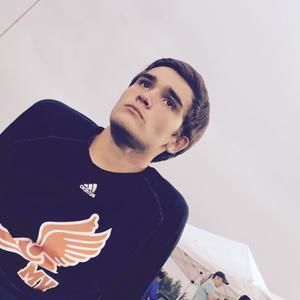 Meet your Posher, Zachary